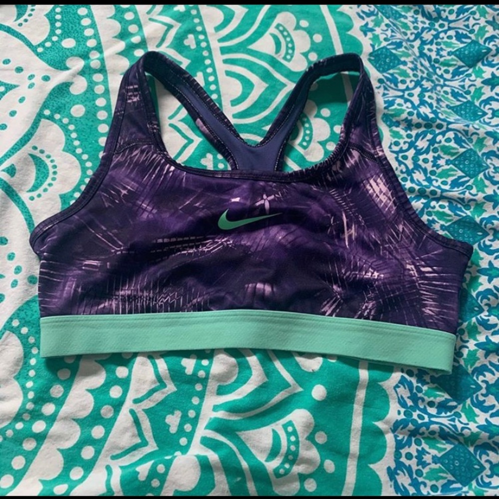 nike sports bra